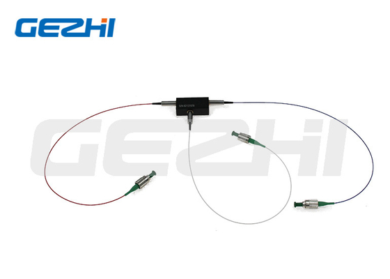 kaufen 532nm/633nm 3 trägt polarisationserhaltendes optisches Zirkulator-TGG, das für Faser-Verstärker basiert wird online manufacture